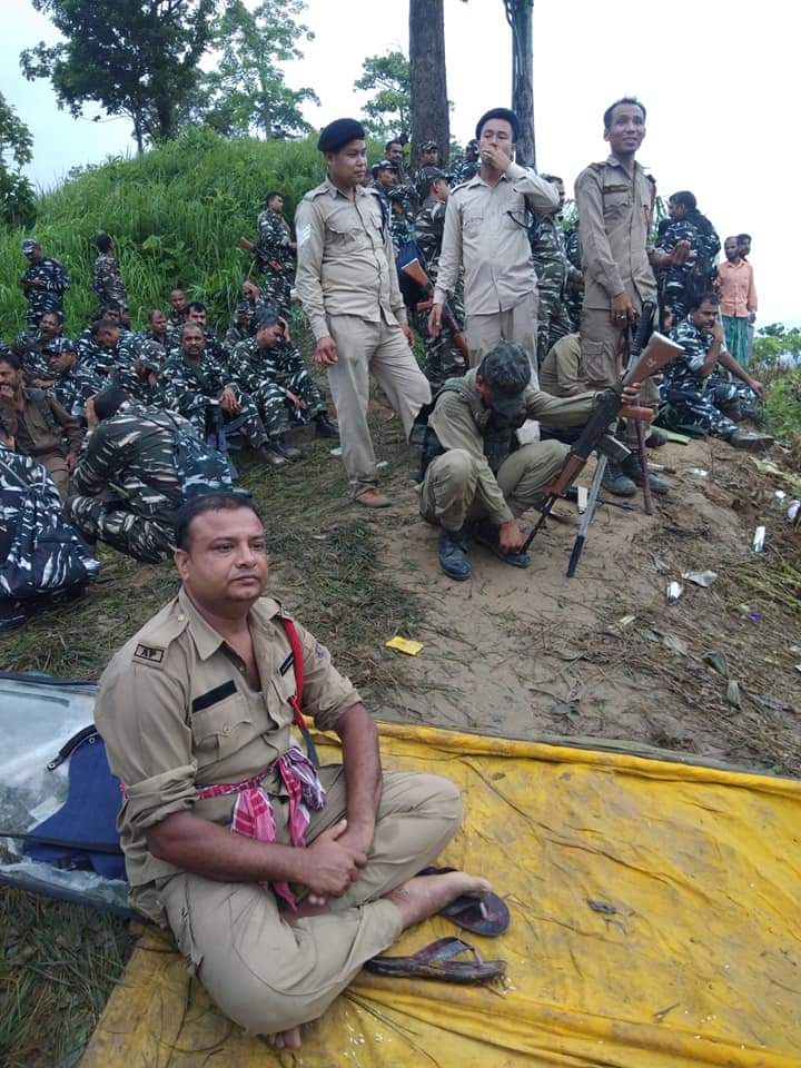 dhbarbhuiya1's tweet photo. 2/2 We the #Assamese don't know how to behave badly like the #Mizos, the @mizorampolice should not misunderstood that is your weakness. If our behavior goes to bad, the consequences will be terrible. Warning. @CMOMizoram @CMOfficeAssam @assampolice @DGPAssamPolice #SupportAP
2/3 https://t.co/Ou5abqQhKN