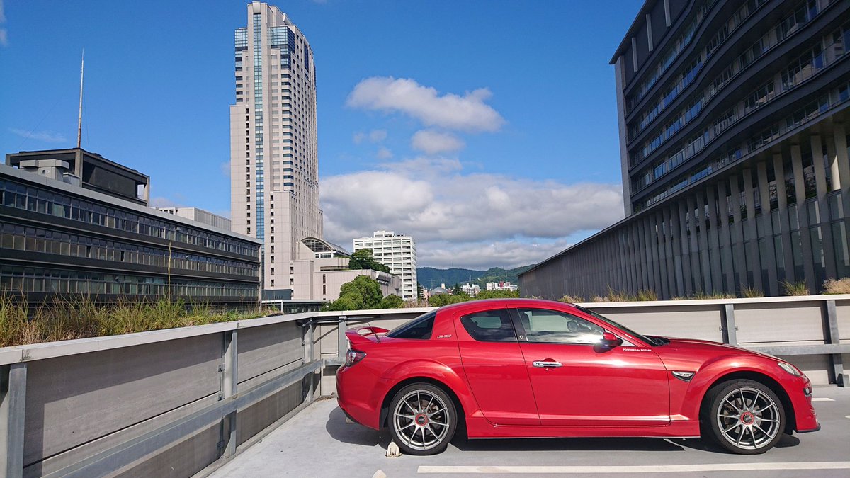 SHiNE0503kouki's tweet photo. 全く同じ場所、同じアングルで、ホイール違いをﾊﾟｼｬﾘ! Σpω･´)
#RX8
#RAYS #57C6
#OZ #FormulaHLT https://t.co/HFIeXG6tdm