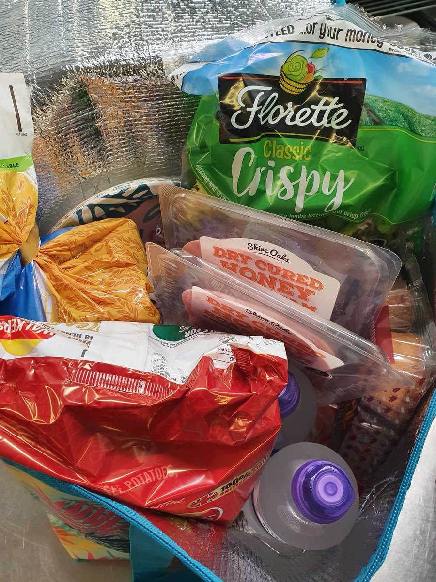 RichmondHillEA's tweet photo. FREE STREET BINGO!!!! Gillian and Nicola are at Fewston Court today but who will win the amazing picnic hamper or breakfast in a box that Gillian has put together? #RHEA #Leeds9 #community #Leeds https://t.co/yuwCxW0DV2