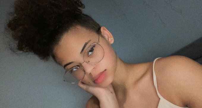 i got glasses guys 🥸🥸 also i&rsquo;m nvr active on here but i should be 😒 https://t.co/8VjtZN5tjK<a href="/tag/cookierun"class="tags"><span>#cookierun</span></a><a href="/tag/cookierunkingdom"class="tags"><span>#cookierunkingdom</span></a><a href="/tag/limecookie"class="tags"><span>#limecookie</span></a>