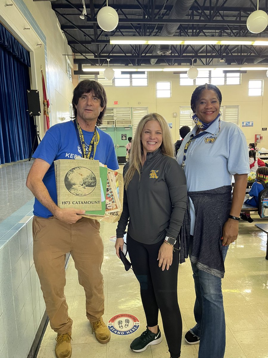 Summer305 @ElemColonial with KNATION alumni Kimmie Fuller #Classof1978 &amp; Glenn Steinberg #Classof1973.   #TheK #TheLegacyContinues #GoCougars #ProudPrincipal #CatamountYearbook #WeAreKillian <a href="/MDCPSSouth/">South Region Office</a>