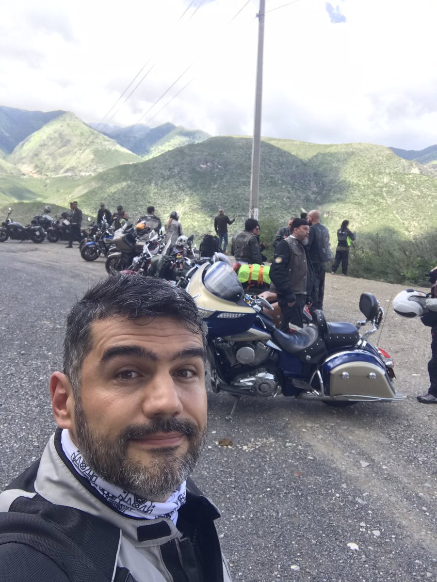 _Motorette's tweet photo. Dando la vuelta por la sierra gorda con #IndianMotorcycleCDMX #onlythebraves #motoretteclub @Mariano_san65 @indianmotocycle https://t.co/DqNGdDiOuL