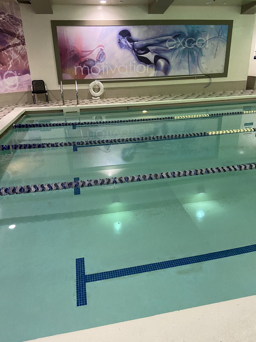aciperski's tweet photo. #tgif Getting ready for long weekend with a dose of chlorine. Time to put in the work. #trilife #triathlon #triathlete #wearemultirace @IntegrityMulti @MultiRaceEvents https://t.co/QOzEPMJcCw