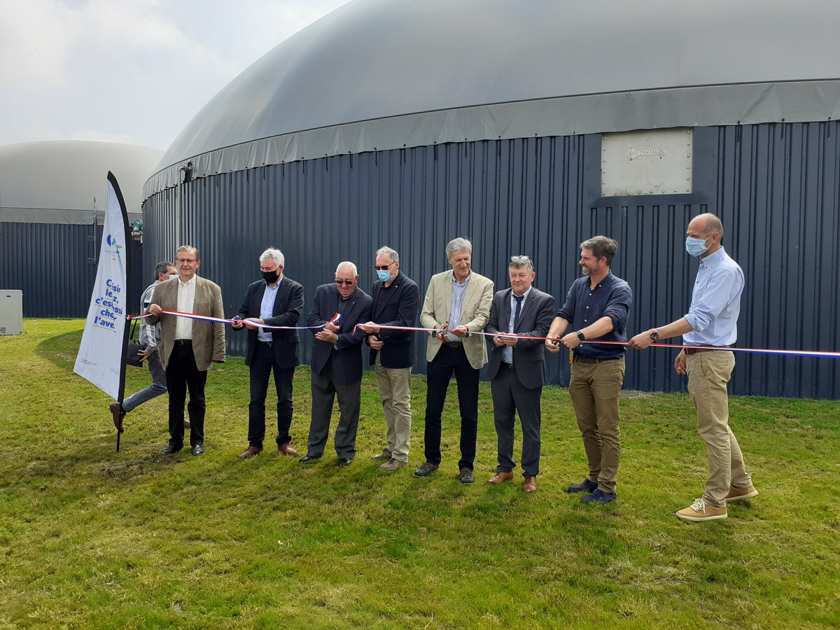 helene_leblond1's tweet photo. Inauguration du 1er site #Biomethane du #territoire @Osartis : #bioenergiedelamotte à #gouy-sous-bellonne en présence des élus, des chambres d'#agriculture @hautsdefrance et @grdf . La #methanisation agricole prend sa part dans la #transition écologique ! @economiecirculaire👏🍃 https://t.co/ikNTolpzF7