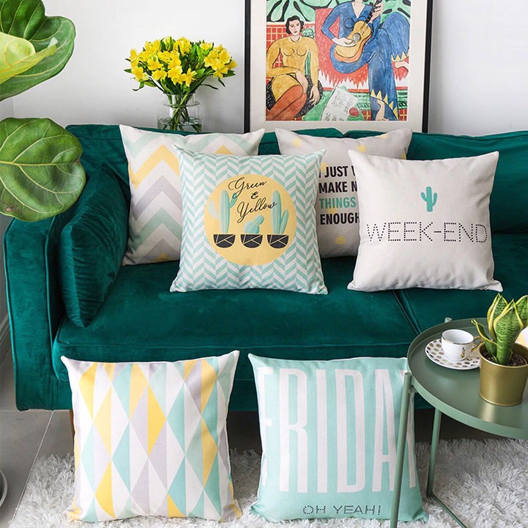 Özel desenlerden oluşan kırlentlerle yaşam alanlarında değişim rüzgarları esiyor! Aşağıdaki linke tıkla, hemen kırlentini seç.

bit.ly/PeraKirlent

#PeraBulvari #dekorasyon #dekoratif #aksesuar #decoration #homedecoration #yastık #dekoratifyastik #kırlent