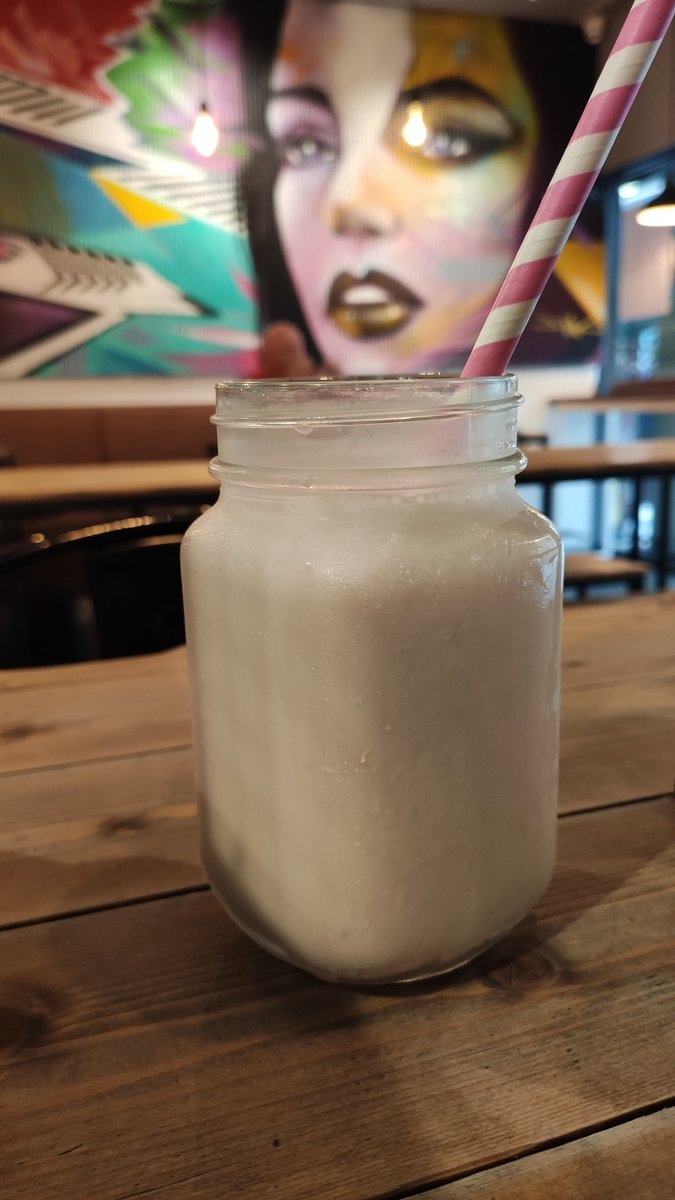 Whiskey in a milkshake 😍 <a href="/TribalBurger/">Tribal Burger</a>