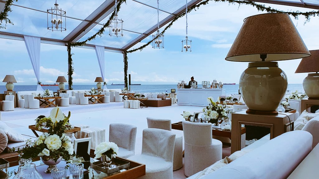 Yeşilyurt Spor Kulübü SMC Teras
#yesilyurtsporkulubu #smc #smcturizm #smcrestaurant #smcturizm #wedding #weddingday #weddingphotography #weddingorganizer #istanbul @smcturizm