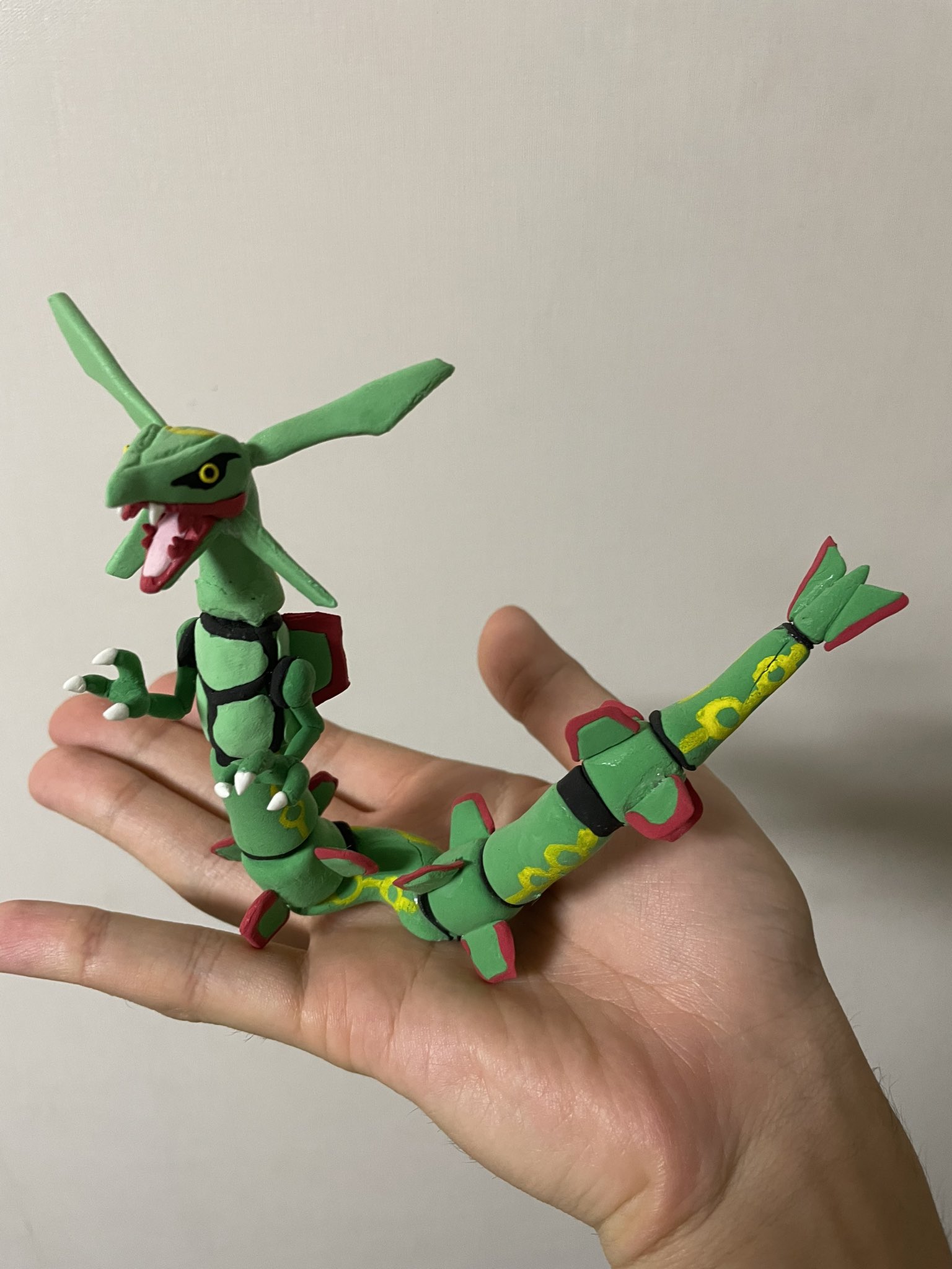 ネンドヤマ Pa Twitter ポケモン ポケモン大好き ポケモン粘土 ねんど ポケモン好きと繋がりたい 粘土作り 樹脂粘土 紙 粘土 レックウザ ポケットモンスター 伝説のポケモン ついに 伝説ポケモンレックウザを完成しました T Co Jwyycizmmh