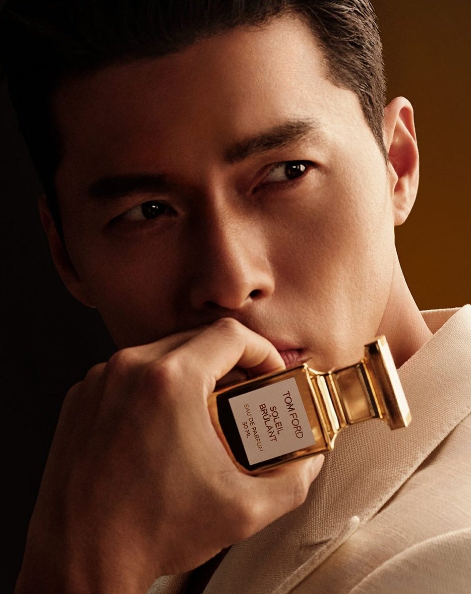bean82925's tweet photo. '국내 최초' OMEGA 글로벌 엠배서더
'아시아 최초' TOM FORD 향수 모델

#현빈 #HyunBin #Omega #TomFord https://t.co/NnE03xTAde