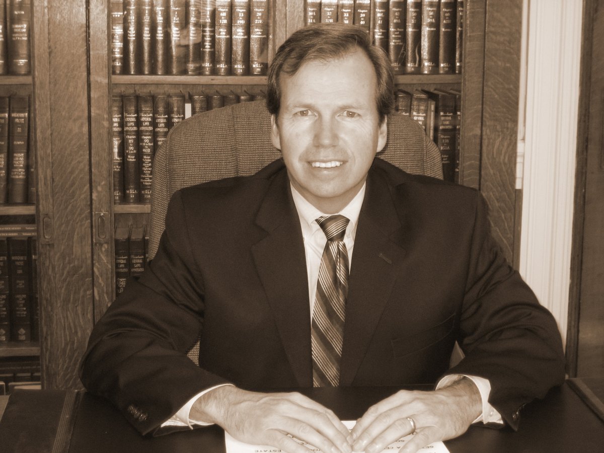 Register O'Donnell's GOOD DEEDS article discusses the country opening up for July 4th celebrations.  Click for more details. norfolkdeeds.org/news-event/new…