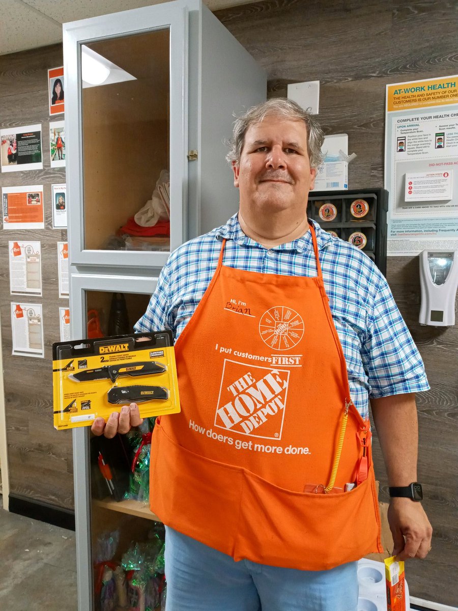 Asking every customer definitely pays off 😀 New cashier Brian asks every time and got 4 credit applications in 6 hours 😲 he spun our credit wheel twice &amp; got a snack + an instant prize from the reward cabinet 🥳 @THDMBaker <a href="/AmandaTewell/">Mandi Tewell</a>