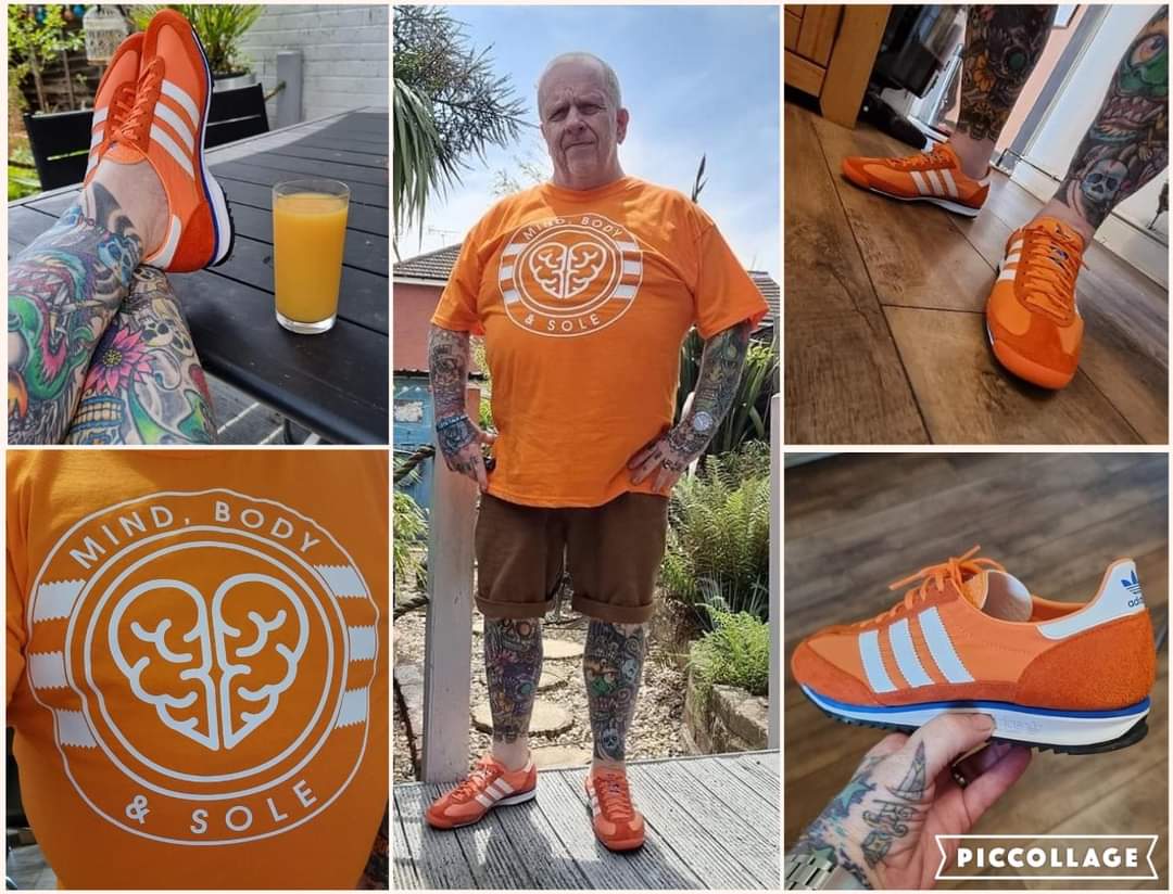 DeanoBacherro's tweet photo. Have a great weekend guys, whatever you're upto. Today i've popped the tags on these SL72s and matched them up with a custom MBS tee. ๐๐๐
#adidas #adidasoriginals #adidassl72
#adidasforlife #shareyourstripes
#youarenotalone
#itsoktonotbeokay
https://t.co/kNMDrMQY3i ๐ https://t.co/KgMoTt6Oka