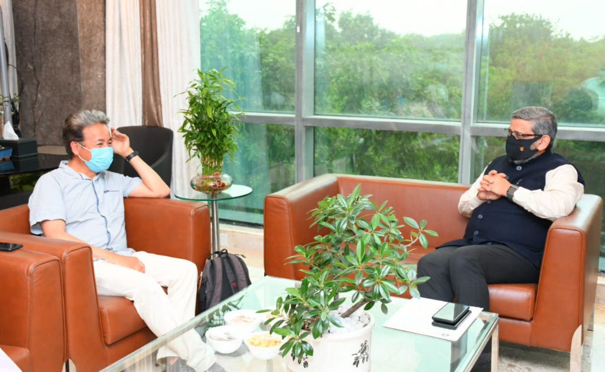 Director (HR), IndianOil (@dirhr_iocl) on Twitter photo Had an engaging conversation with <a href="/Wangchuk66/">Sonam Wangchuk</a>. Pleased to hear about remarkable initiatives of Himalayan Institute of Alternatives under his guidance. Discussed possible collaboration in Energy Studies for public good.
#IndianOilForSustainability #IndianOilCares #IndianOilCSR Had an engaging conversation with <a href="/Wangchuk66/">Sonam Wangchuk</a>. Pleased to hear about remarkable initiatives of Himalayan Institute of Alternatives under his guidance. Discussed possible collaboration in Energy Studies for public good.
#IndianOilForSustainability #IndianOilCares #IndianOilCSR