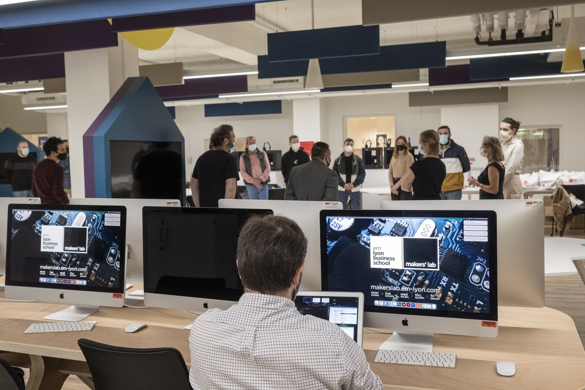 emlyon business school tweet media