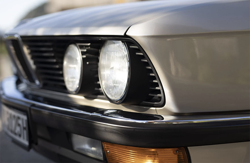YesAutoDE's tweet photo. Mit dem 525e zog BMW der E28-Baureihe vor 38 Jahren den Sparstrumpf an. Erfolgreich war es allemal und der prächtige Reihensechszylinder macht auch heute noch einen Heidenspaß.
https://t.co/yoKfVpKNri
#bmw #525e #efficientdynamics #eta #5er #autonews #yesauto https://t.co/o02SaPS0me