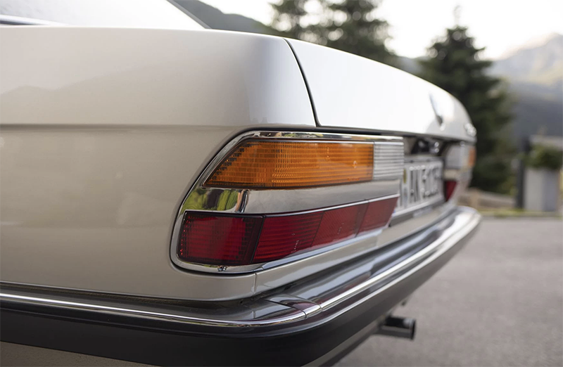 YesAutoDE's tweet photo. Mit dem 525e zog BMW der E28-Baureihe vor 38 Jahren den Sparstrumpf an. Erfolgreich war es allemal und der prächtige Reihensechszylinder macht auch heute noch einen Heidenspaß.
https://t.co/yoKfVpKNri
#bmw #525e #efficientdynamics #eta #5er #autonews #yesauto https://t.co/o02SaPS0me