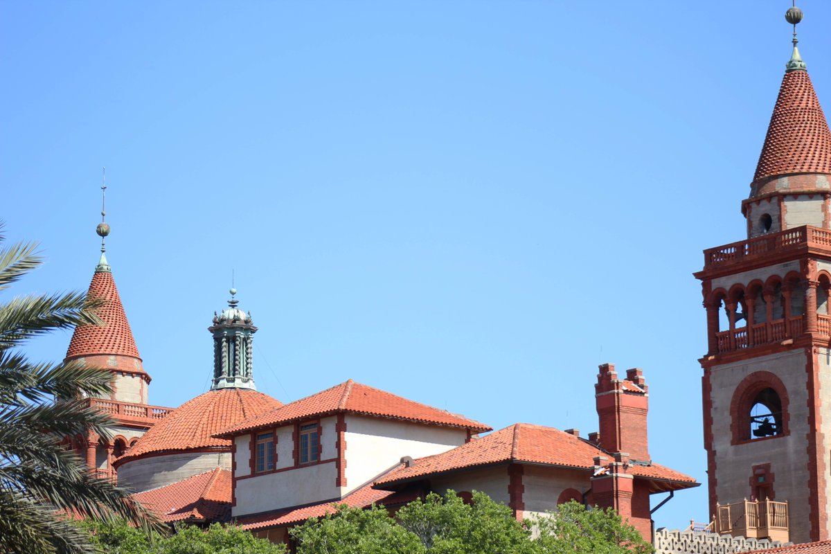 FlaglerCollege's tweet photo. Happy #FlaglerFriday! Stay safe this weekend, Saints! https://t.co/N4M3SBTgHy