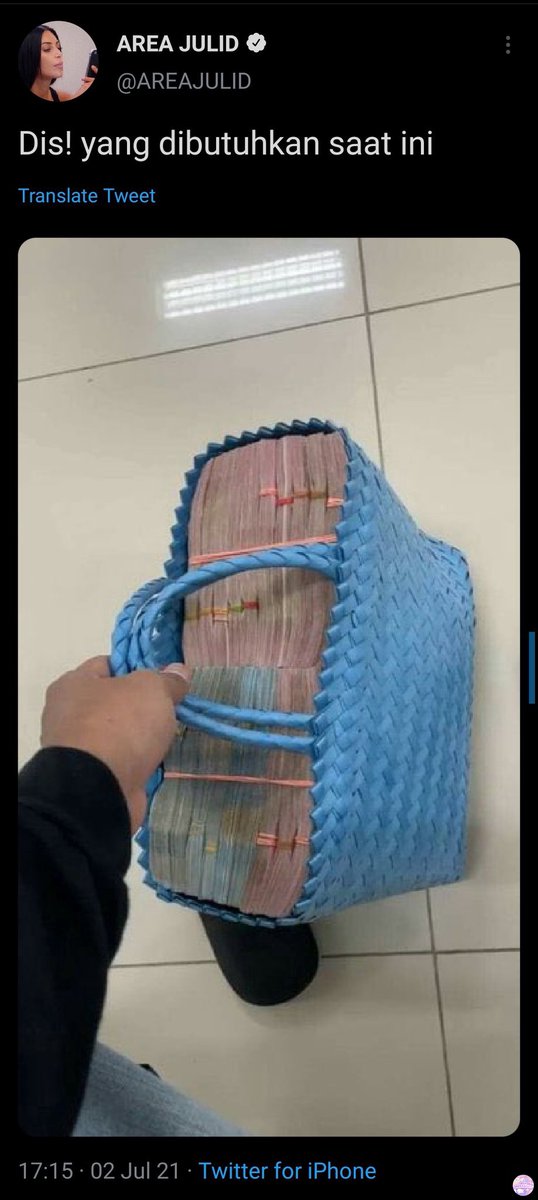 beamessages's tweet image. Praying in circle : anak anak BA akan mendapatkan uang segepok ini. Aamiin. 🔮