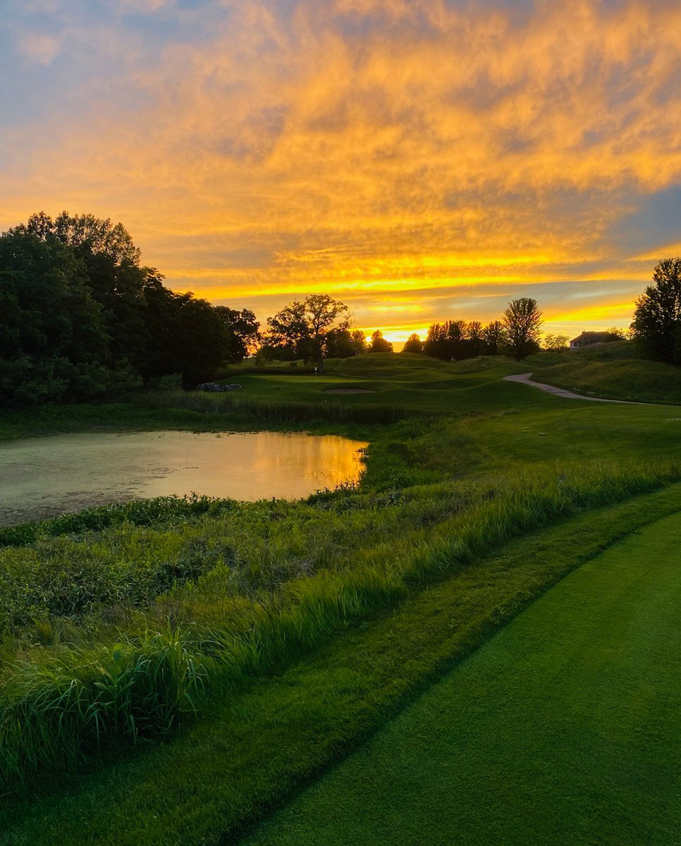 Bullvalleygc's tweet photo. We might be biased, but this is a pretty good view. π₯
#BullValleyGC
#LUGolf https://t.co/gSLuGBzjlO