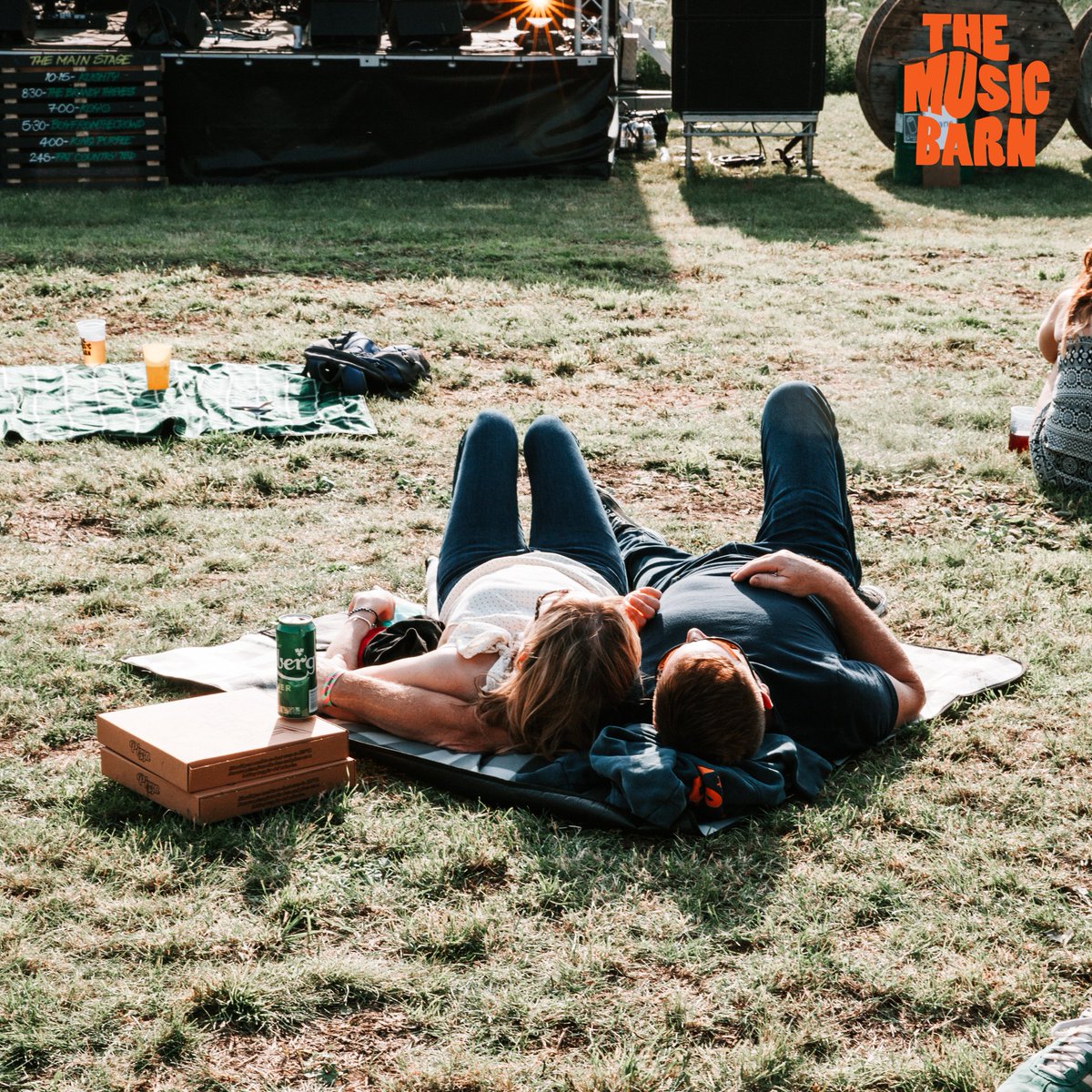 musicbarnfest's tweet image. And relax!   

The weekend has arrived.  What a long week that has been.  That means there are only 3 weeks until the long awaited Music Barn 2021!
Sets from @TooManyTs @djtoybeats , @TheeTelepaths , @StevieWildfires  @thekeepersUK  @EEVAH @djop1 @TheScribes