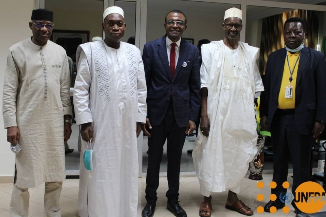 unfpa_mali's tweet image. Audience du Rep de @Unfpamali  @eugene_kongnyuy avec #Mali Ministre en charge de la Population Bréhima KAMENA. Échanges sur le progrm de coopération CPD8 2020-2024 et le déroulement du #RGPH5 avec l&apos;appui technique et financier de @Unfpamali