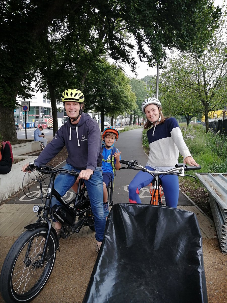 Great to see my friend Donna out on the lovely #valleygardens cycle lanes. We were both on e-cargo bikes, she was heading home to Lewes. This is what the future can look like. Bring it on.