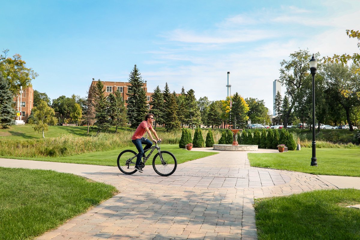 U of North Dakota tweet media