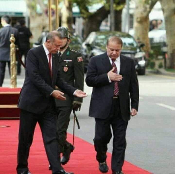 اسلام علیکم 
میاں صاحب آپ کی اور آپ کے چاہنے والوں کی خیر ہو🤲 
 

#PakistanStandsWithNawazSharif