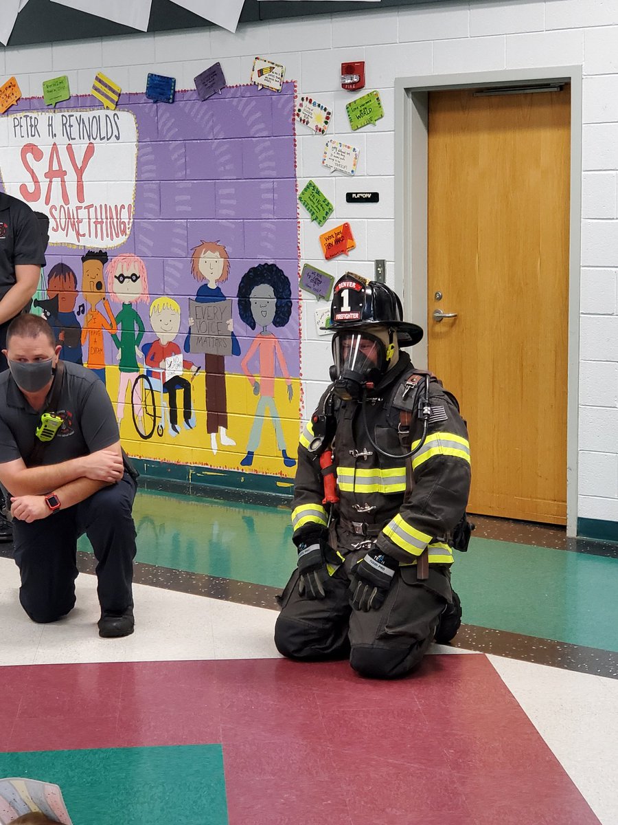 CSES_NC's tweet photo. Our K-1 campers had a great visit with the Denver Fire Department! We are so thankful to be able to learn from our community helpers!
#LCSstrong2thecore
@stjames_elem
@NC_LCS https://t.co/8z6cSil1ar
