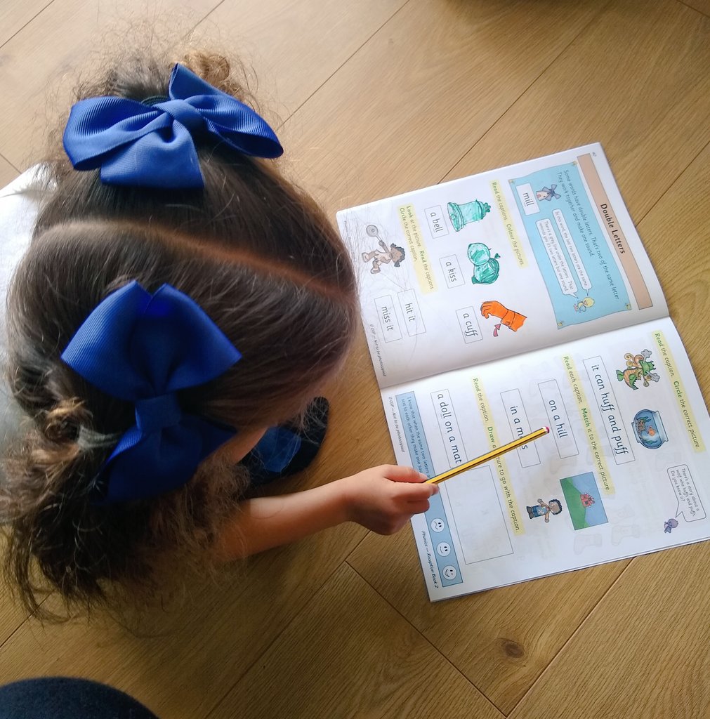 sofiaifcarvalho's tweet photo. @ourladyoflourd1 any surface it's a good surface to learn 🤣🤣 today is the office floor next to me!! Maybe it's time to get her table next to ours ☺️!!! G comes home most days and tell me she want to work with me, so she gets her book and focus on her work 💪🥰 #Homeworkhelps https://t.co/QtaZlpaTSw