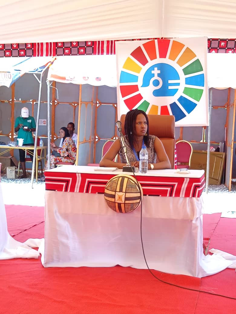 forumegalitee's tweet photo. Dernier jour du #ForumGénérationÉgalité: DIALOGUE PARENTS_ENFANTS SUR LA SEXUALITÉ. 
@Kiswendsida2  
@sylviane_zongo 
@Mamni_Recycle
@UNFPABF
#FondationKIMI #DSSR #GénérationÉgalité #GénérationÉgalitéBF #Burkina #Lwili https://t.co/We3Sv7XdU1