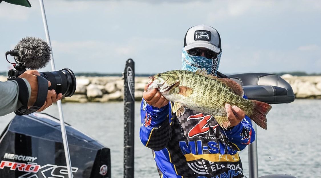 Sweetwatertv's tweet photo. There’s just something special about driving north and knowing big smallmouth bass are in your immediate future! #fishing #bassfishing #tournamentfishing #mlfpro #smallmouthbass #sweetwatertv #fishsweetwater
@Power_Pole
@Zmanfishing
@wileyx
@bandwhitches
@SCALESGEAR https://t.co/wCdhtgxEy7