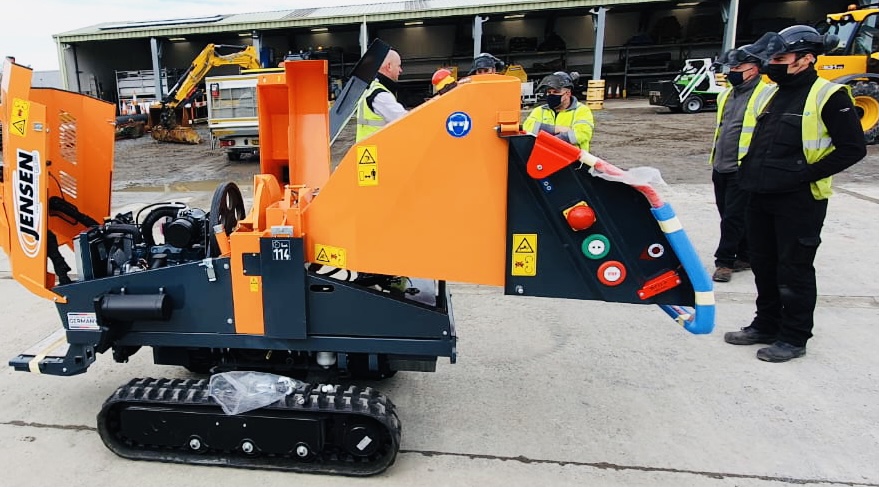 Working with the best pays dividends, the Engineering Team have built &amp; installed a fully remote control, tracked, Jensen A530T chipper, stunning piece of kit. Hopefully the first of many. Thanks for the business. <a href="/KubotaUK/">Kubota UK</a> @MachineryImport <a href="/ProArbMagazine/">Pro Arb Magazine</a> #sharrocksupplied