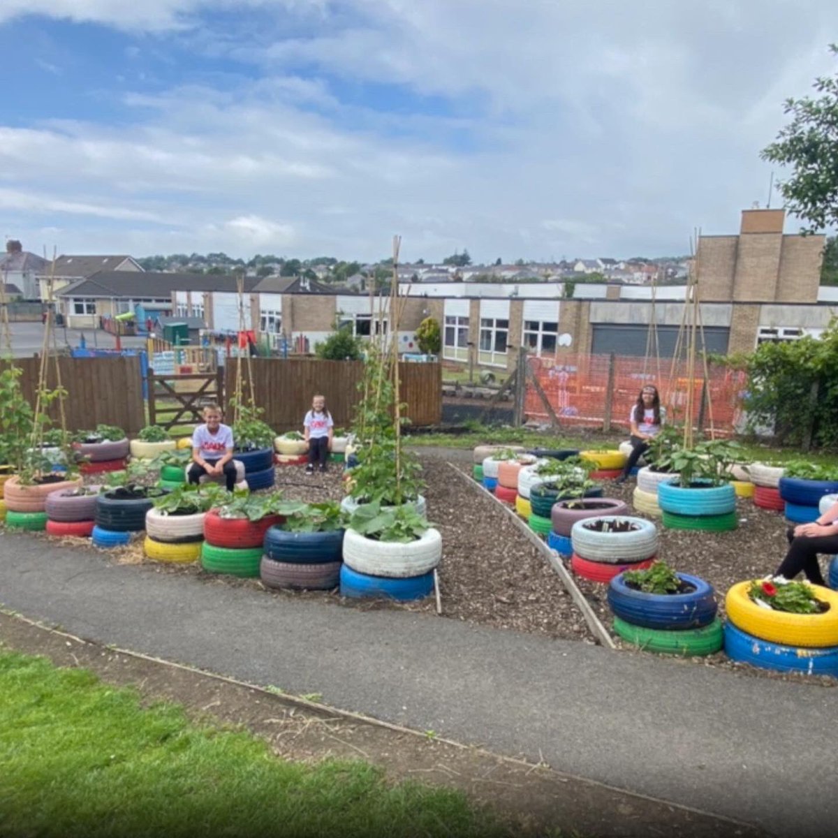 GoalWales's tweet photo. #peacebeginswithyou
Schools in Carms have created beautiful sustainable peace gardens By learning how to look after the earth we learn to look after each other 🌺#SDG16 #walktheglobalwalk #makingpeacewithnature
@wtgw2018 @EU-Commission @DEARSupportTeam @DolenCymru @CarmsCouncil https://t.co/1R5wIAqzYS
