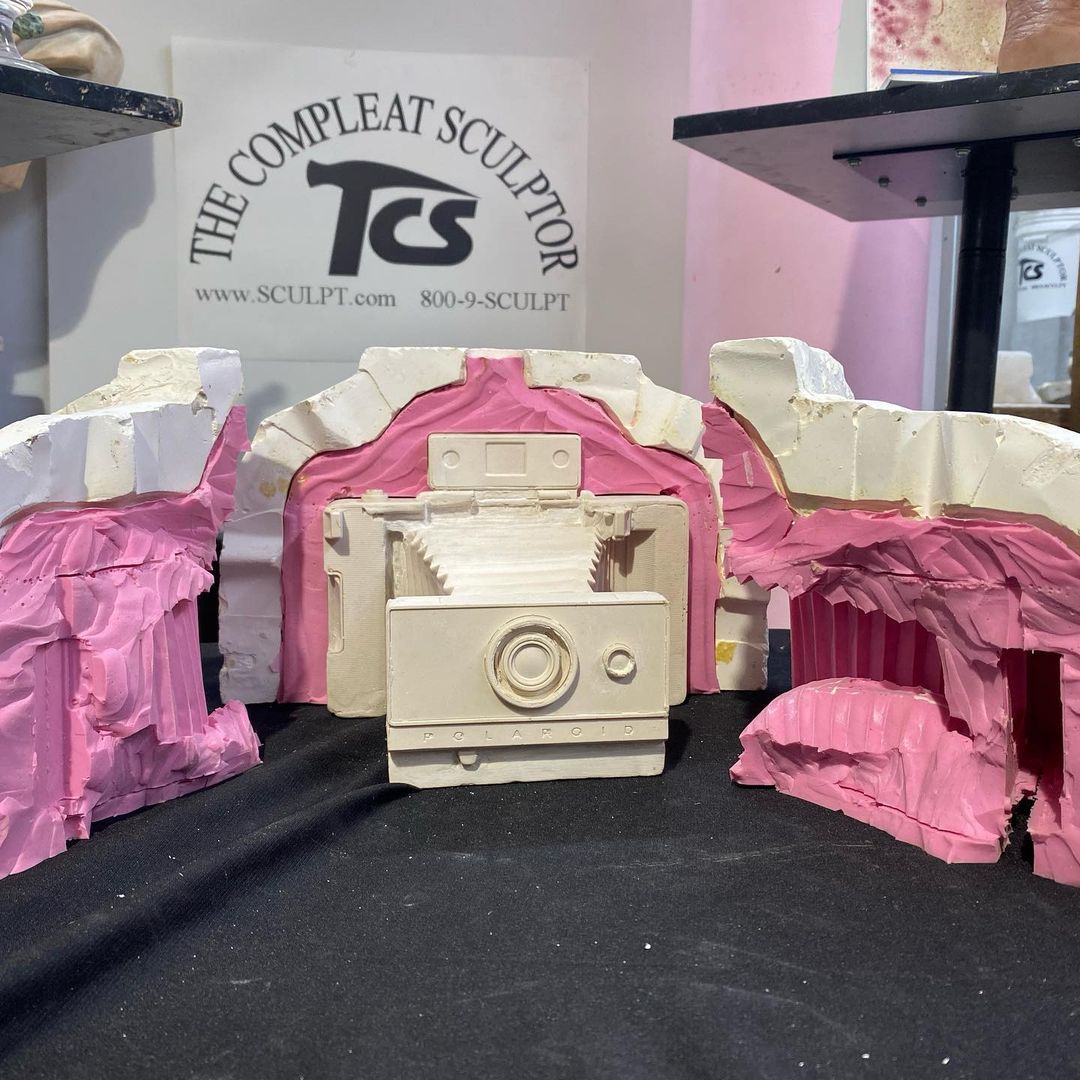 SmoothOn's tweet photo. #reshare from @compleatsculptor
Mold Max™ mold of a camera- this mold is still viable after 9 years! #silicone #moldmax #smoothon #compleatsculptor #mold #siliconemolds #siliconemold @smoothon https://t.co/qvDHVlOmY5