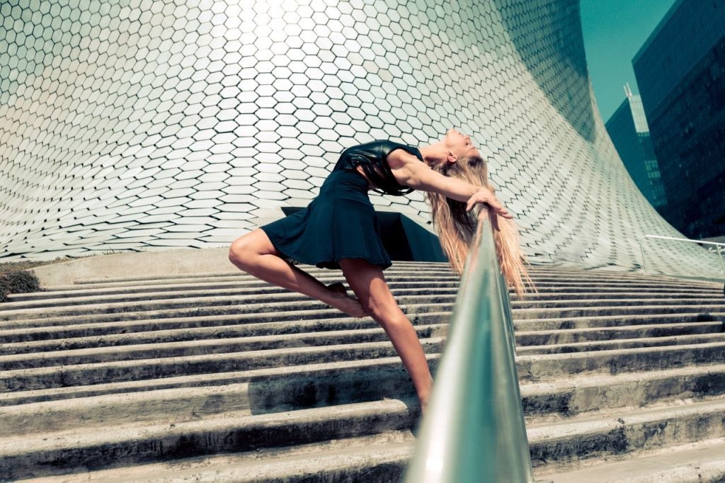 dimensionlucy's tweet photo. Siempre cerquita del arte ♥️ https://t.co/lqfdqjN0by