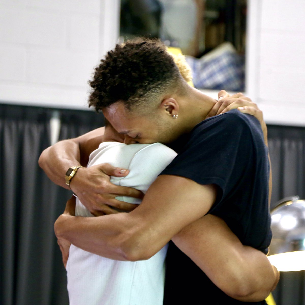 AlinementProds's tweet image. Love and hugs to everyone who’s booked! Due to popular demand (we sold out!) we’re adding a Saturday matinee show. 

𝐖𝐢𝐥𝐝 𝐖𝐢𝐧𝐠 𝐃𝐨𝐯𝐞𝐬 (𝘚𝘪𝘨𝘯 𝘠𝘰𝘶𝘳 𝘕𝘢𝘮𝘦) written and directed by @AshleyByam 

#contactseason #blackgaylove #wildwingdoves