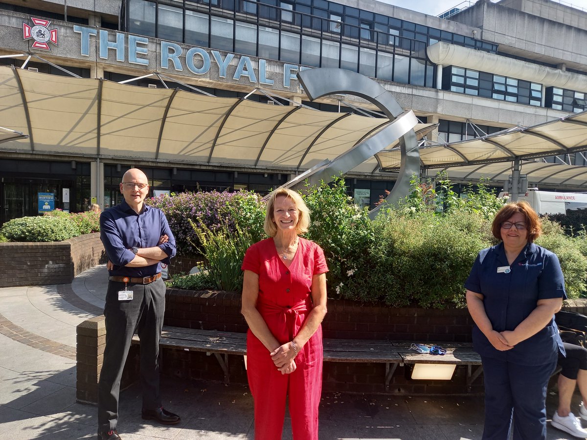 Today we say farewell to Breda Athan, senior matron for infection and immunity and lead nurse for the high level isolation unit, who is retiring. Thank you for all your hard work and dedication, especially during the pandemic. We will miss you. 💙