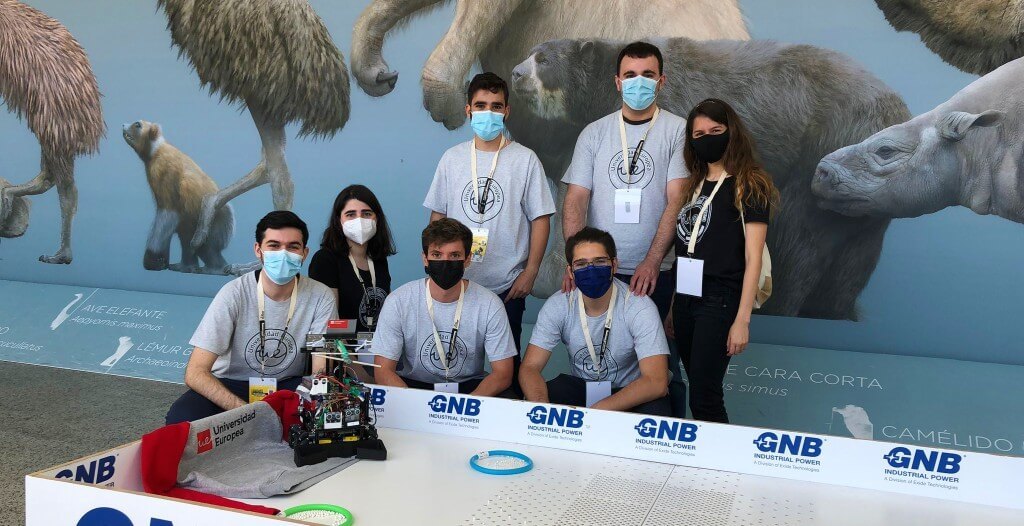 🤖 Un grupo de #AlumnosUE del Grado en Ingeniería en Sistemas Industriales se alza con el tercer puesto en el desafío ASTI Robotics Challenge @AstiChallenge 

👏 ¡Enhorabuena! 👏

universidadeuropea.com/madrid/noticia…