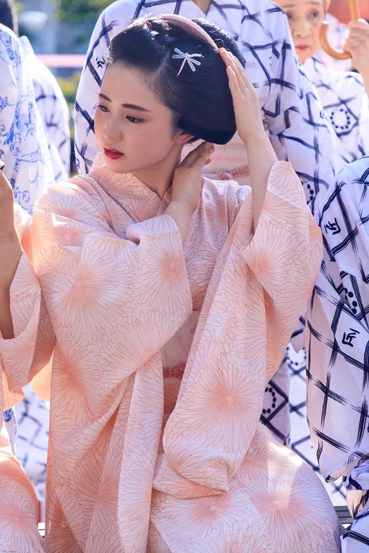 最近した京都上七軒の人気芸妓が？他とは一線を画す美しさ！