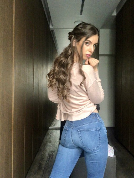 Hi https://t.co/SlulS4FVIZ<a href="/tag/throwback"class="tags"><span>#throwback</span></a>