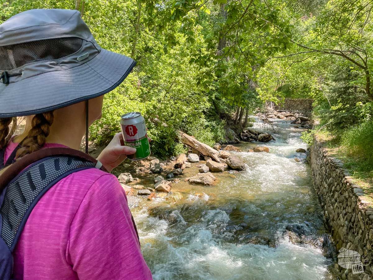 wander_filled's tweet photo. After an easier, but hotter, hike down, we decided a tasty #trailbeer was in order. So, we found a quiet, cool spot right on the American Fork River for a Nolan The Wanderer.
#FindYourPark #FindYourAmbassador #VisitUtah #SetBeerFree #sponsored
@TimpCaveNPS @ReformationBrew https://t.co/1CV0j9OX8L