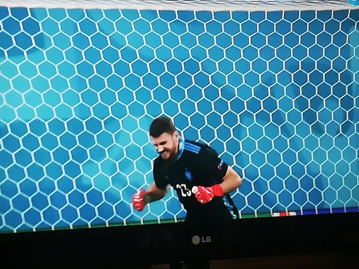 Lo de hoy también es una simonada!!!! Vamos @SeFutbol 💪💪💪💪 vamos <a href="/unaisimon13/">Unaisimon13</a>