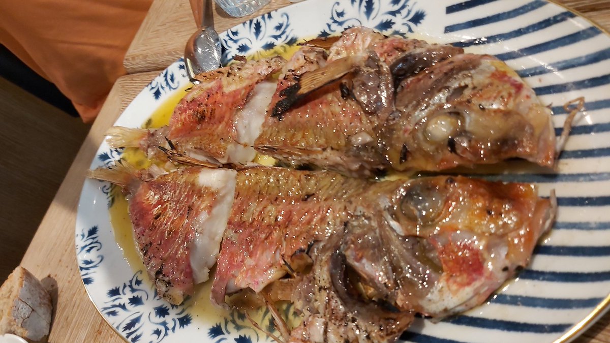 <a href="/Bistronomika/">Bistronomika</a> uno de los puertos más fiables en #Madriz  para pescar productazo, la amabilidad de Silvia (y equipo) y el punto certero de Carlos en la parrilla.