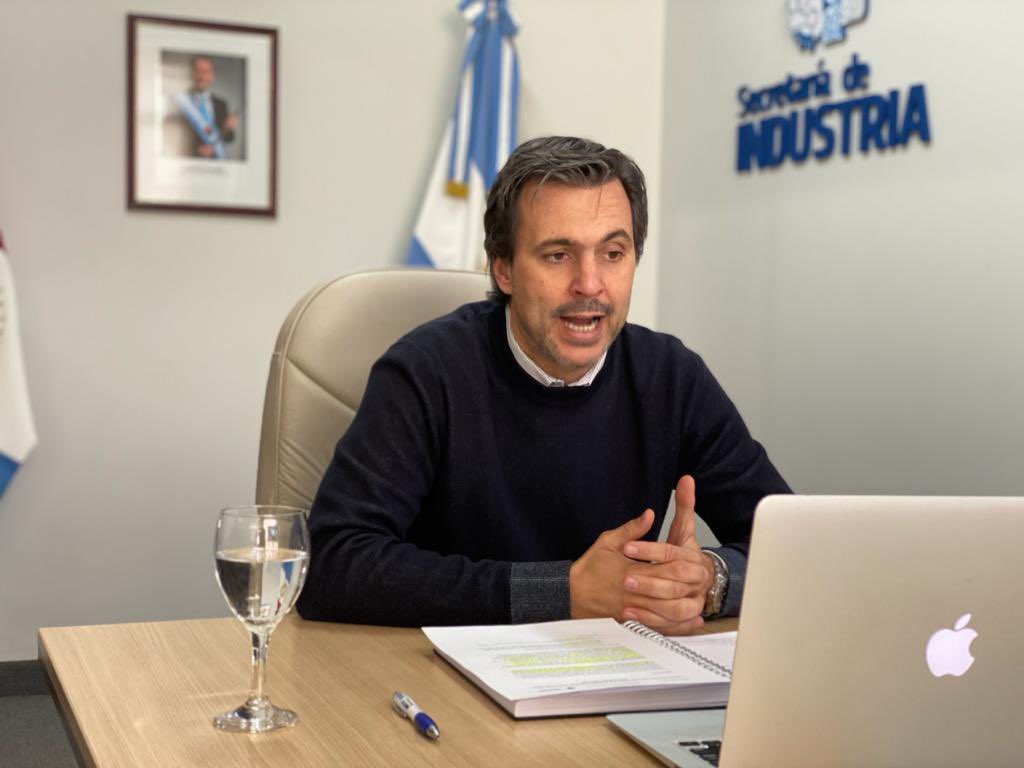 fernandosibilla's tweet photo. Taller de trabajo de la Red de Municipios Industriales #REDMIC. Junto a Municipios y Comunas abordamos conceptos relacionados con la atracción de inversiones y la formación de gestores industriales para desarrollar la industria en el territorio @MICyM_Cordoba https://t.co/MrHdayuhku