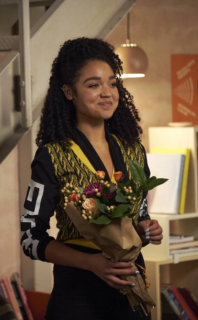 lacurvadelamod's tweet photo. ¡El estilo de #KatEdison de @TheBoldTypeTV es 🔥🔥🔥🔥! https://t.co/f6DA45zuWp