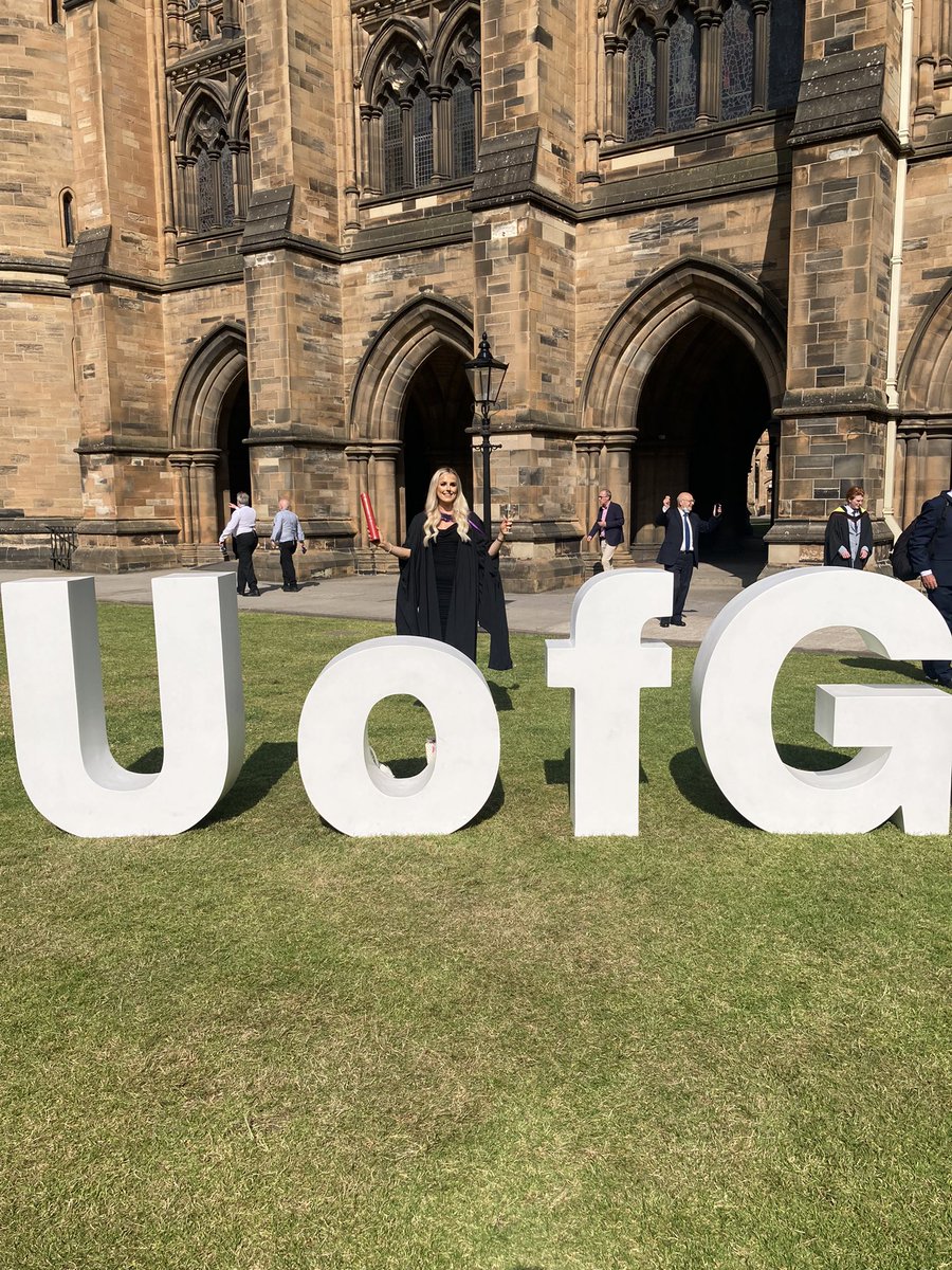 EEDO71's tweet photo. Beautiful and emotional day celebrating my daughter’s graduation with a first class honours in History and Politics…always told her she inherited her brains from her old Da… #proud #UofGGrad2021 #partytimenow https://t.co/eMnCQnsLa9