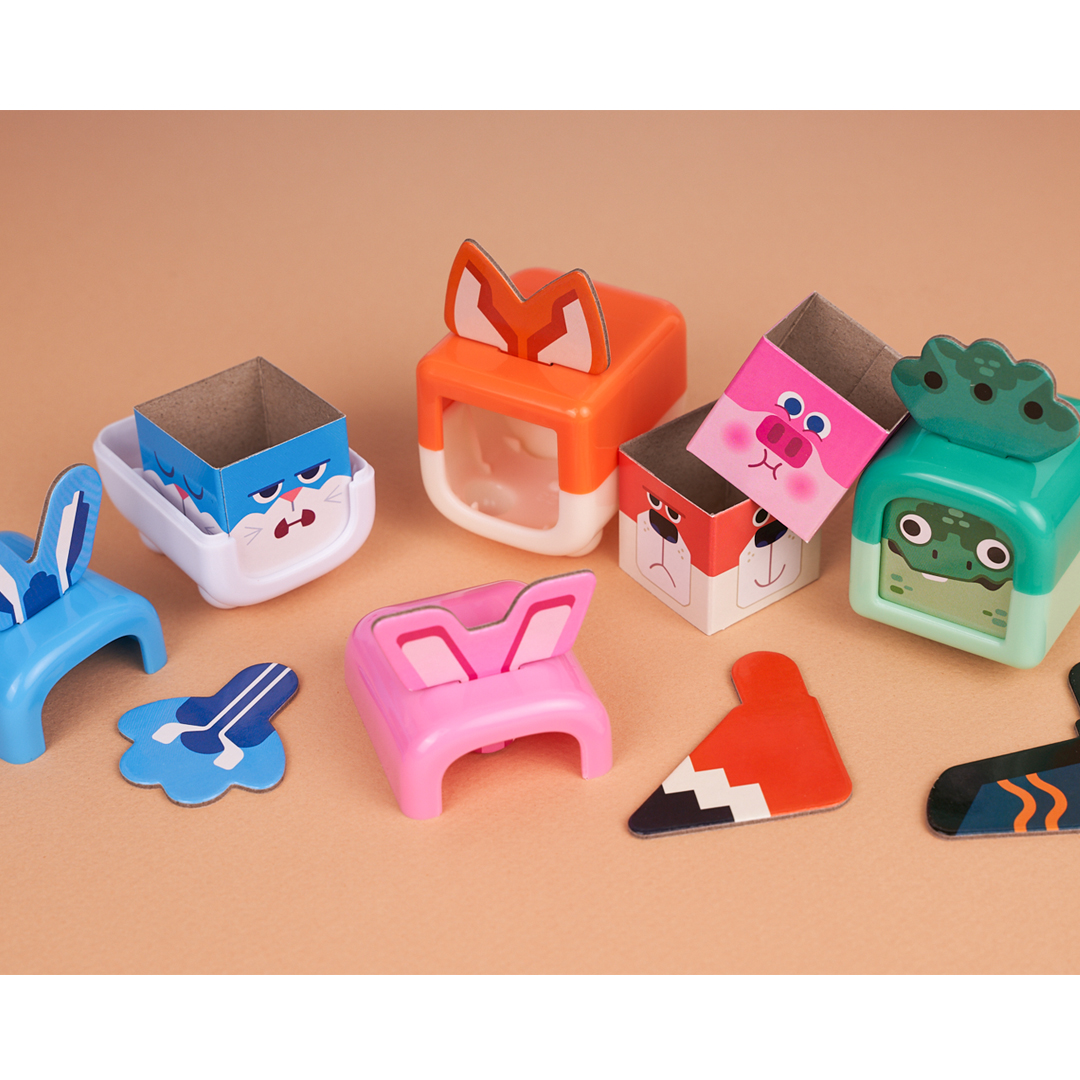 Chris Lee On Twitter New Work Biti Buddies For The Wendy S Kids Meal Blind Boxed Modular Tech Themed Pets This Is The Current Toy So You Should Be Able To Find