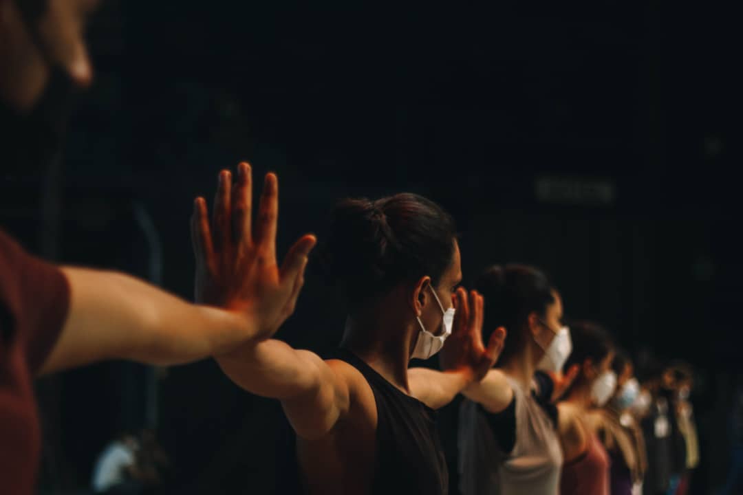 #AlDescampado es Libertad en Movimiento. Sobre el escenario nos desplazamos con toda la energía que nos da sabernos hij@s de los héroes y heroínas de #Carabobo.

Este montaje único se presenta hoy y mañana en la Sala Ríos Reyna del Teatro Teresa Carreño.