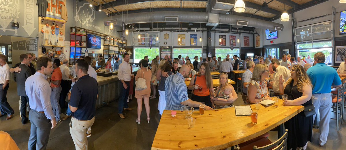 SCEDA's tweet photo. Eat, drink, be merry, and socially distance! Thanks to @Steel_Hands for hosting as SCEDA made a triumphant return to in-person events - be on the lookout for regional happy hours coming soon! #TeamSCEDA 🍻 #recreateresponsibly https://t.co/1H3rMwFpGs